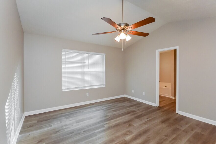 Building Photo - 9162 S Sterling Lakes Dr