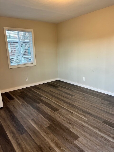 Building Photo - 1095 Hutton St