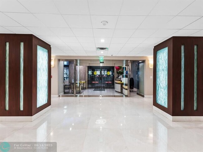 Building Photo - 3500 Galt Ocean Dr