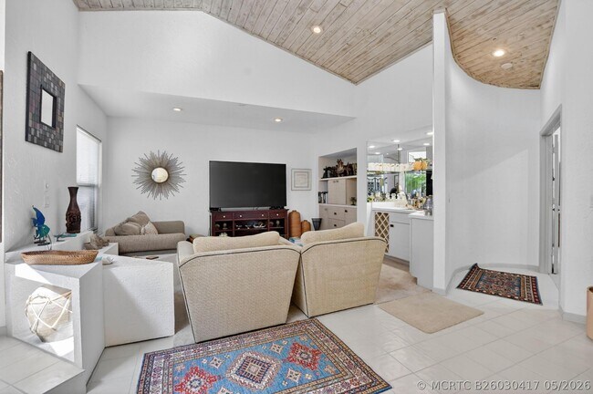 Building Photo - 22519 Esplanada Cir