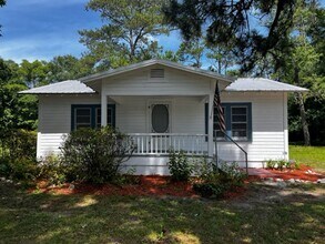 Building Photo - 2 Bedroom 1 Bath House
