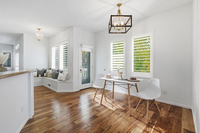 Building Photo - Charming Home in the Heart of Gig Harbor