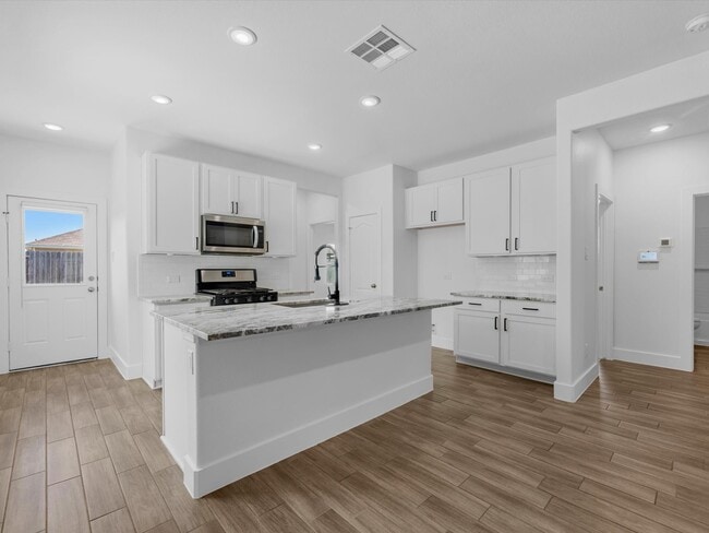 Building Photo - 24751 Russet Bluff Trl