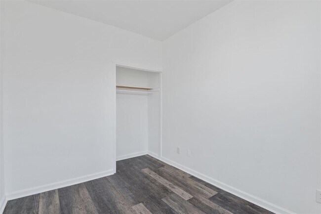 Building Photo - 310 Paterson Plank Rd