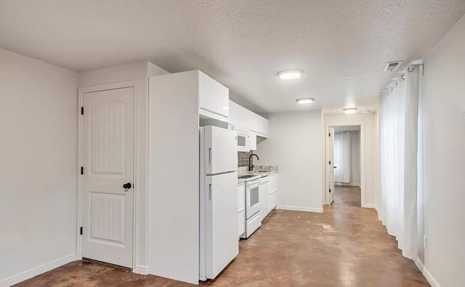 Building Photo - 1368 S 1050 W