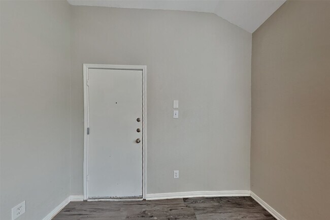 Building Photo - 2544 Elm Crossing Trail