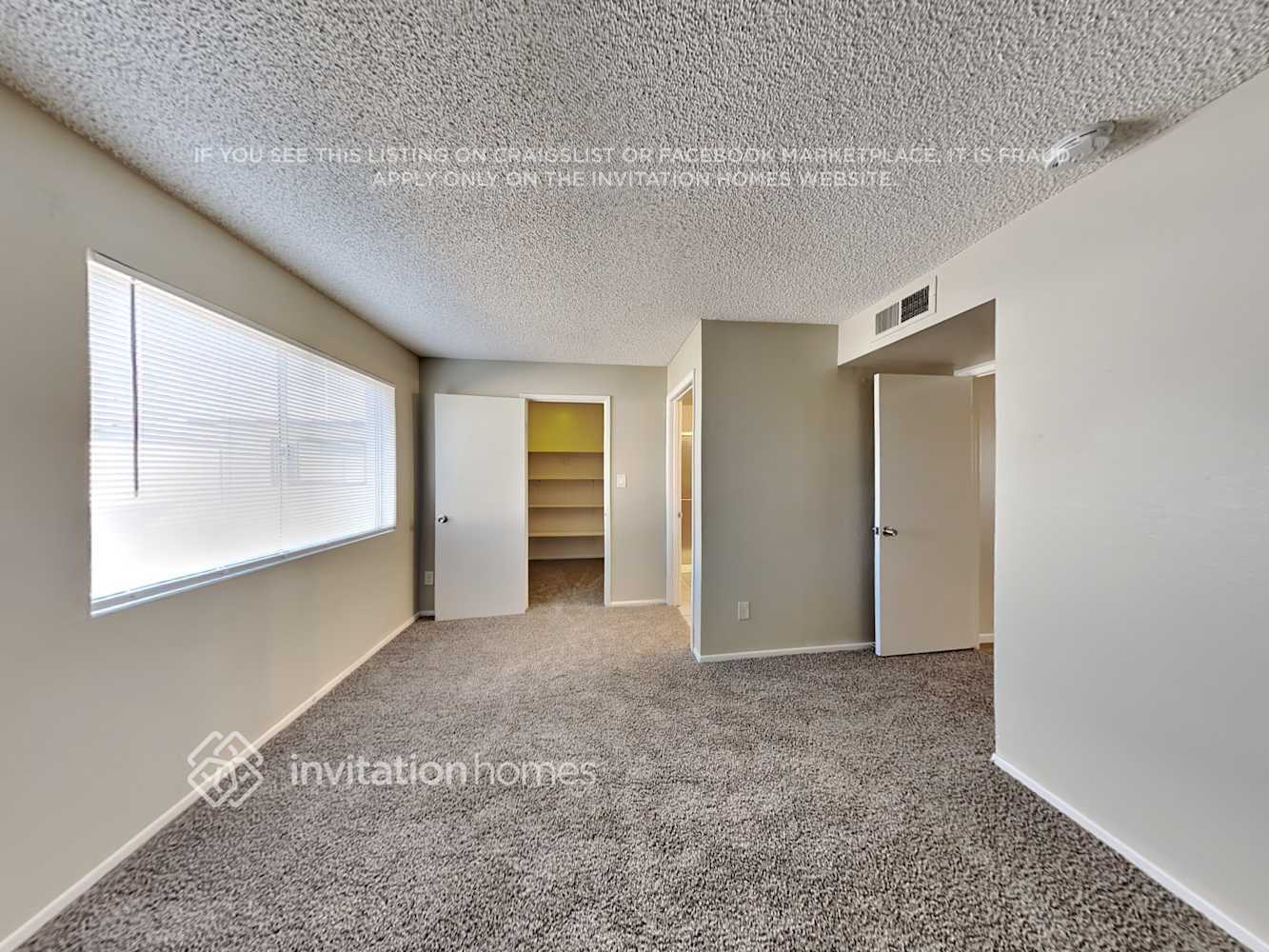 Building Photo - 5638 W Comet Ave