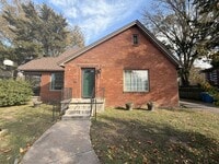 Building Photo - 411 S Jackson Ave