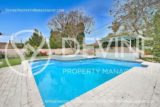 Building Photo - 3026 Greenfield Ave