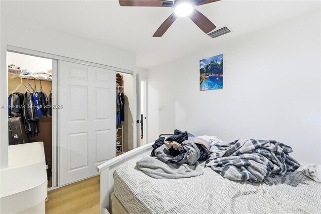 Building Photo - 5666 Mayo St