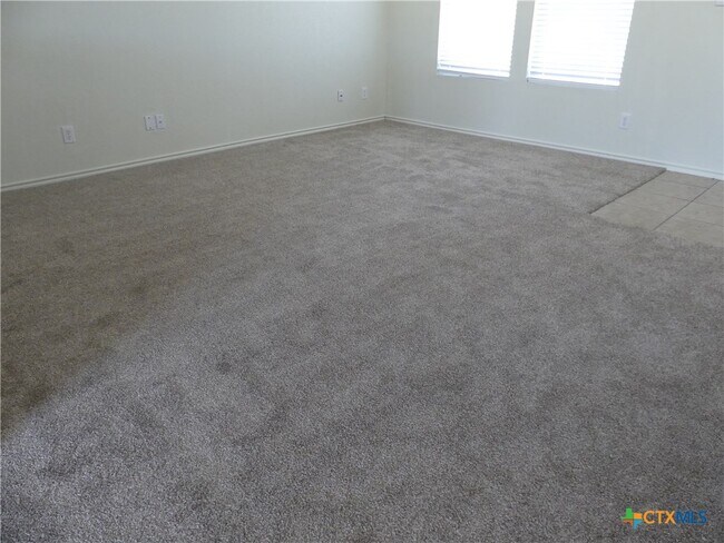 Building Photo - 664 Northern Lights Dr