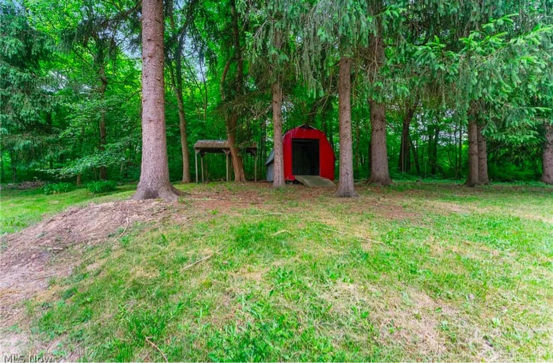 Building Photo - 6881 Chestnut-Ridge Rd