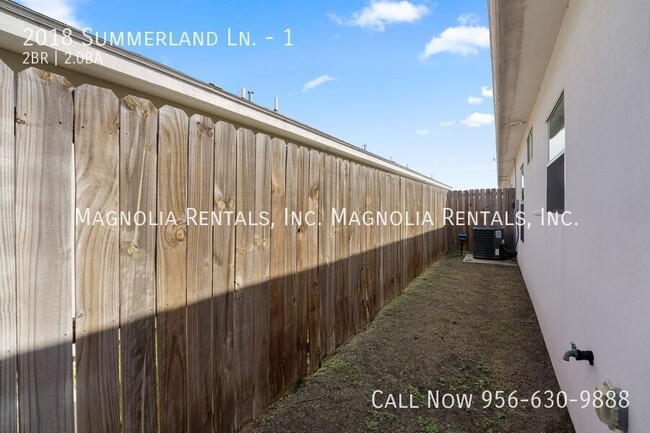 Building Photo - Edinburg Apartment - 3 bedroom & 2 bath - ...