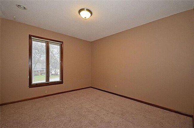 Building Photo - COMING SOON!! Large home in the Newmark and Staley Area