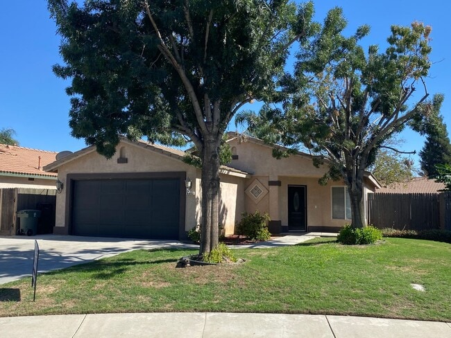 Building Photo - Adorable Home in NW Bakersfield