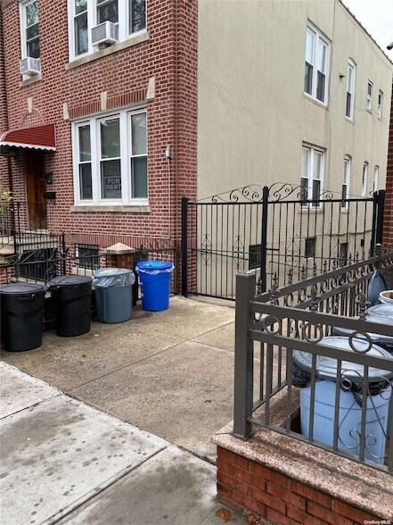 Building Photo - 32-72 45th Street Unit 1 A