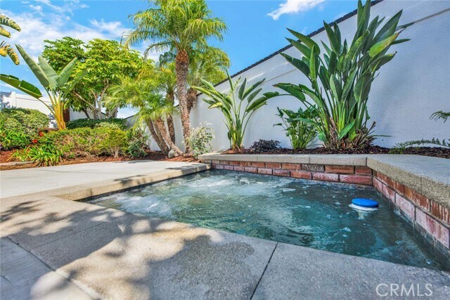 Building Photo - 804 Gardenia Way