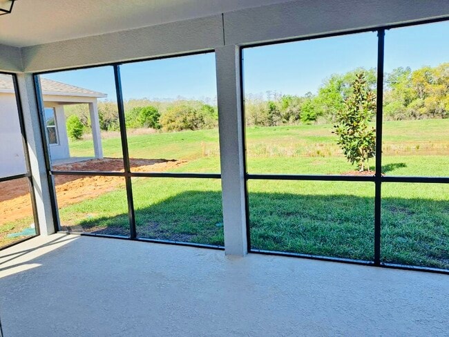 Building Photo - 1120 Papaya Cir.