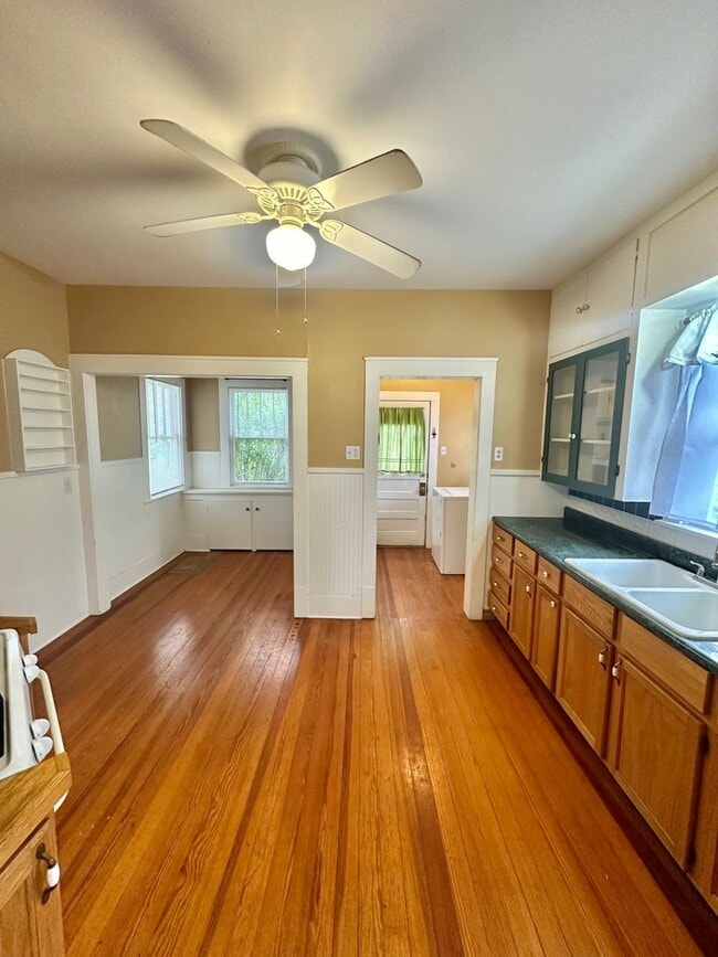 Building Photo - Coming Soon... Charming Santa Rita Home Fo...
