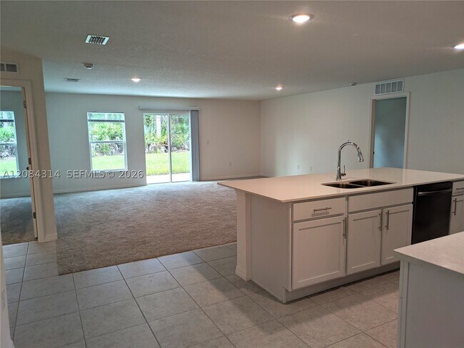 Building Photo - 1329 Biarritz St NW