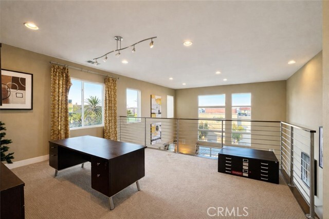 Building Photo - 1520 W Artesia Square