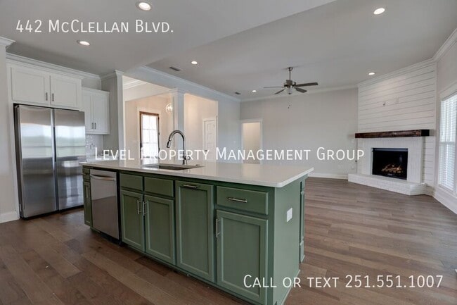 Building Photo - 442 McClellan Blvd