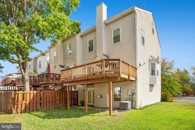 Building Photo - 4101 La Mauricie Loop