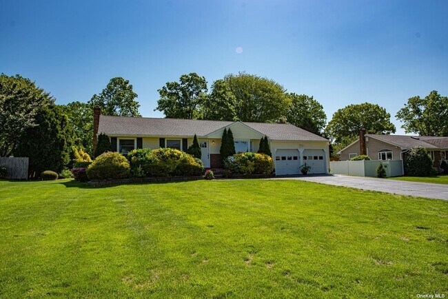 Building Photo - 22 Eastover Dr