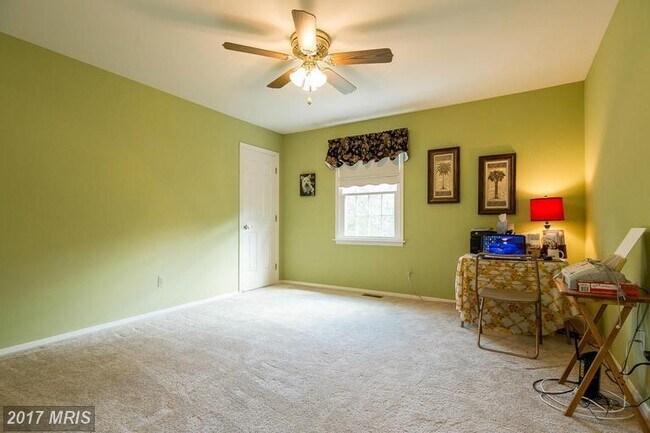 Building Photo - 3715 Valerie Carol Ct