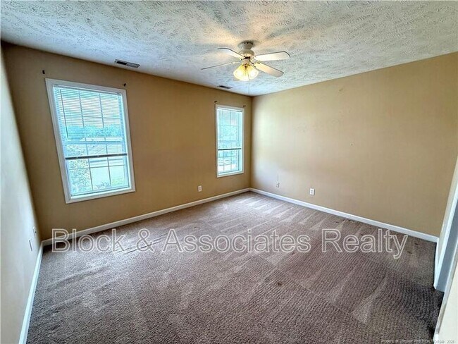 Building Photo - 361 Bubble Creek Ct