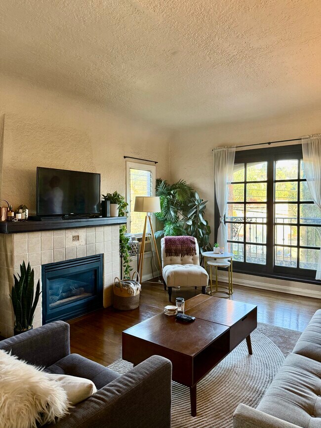 Building Photo - 1611 Talmadge St