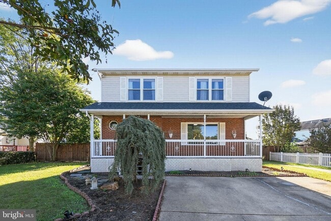 Building Photo - 22040 Caravel Ct