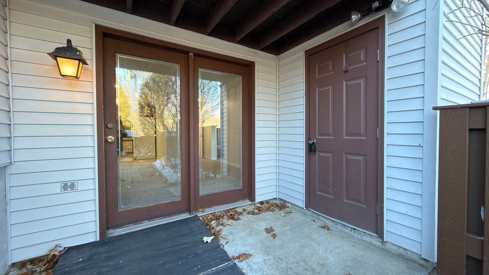 Building Photo - 189 Littleton Rd