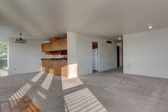 Building Photo - Waterfront Condo with 2 car garage