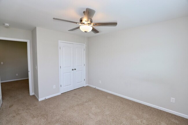 Building Photo - 3680 Moseley Dr