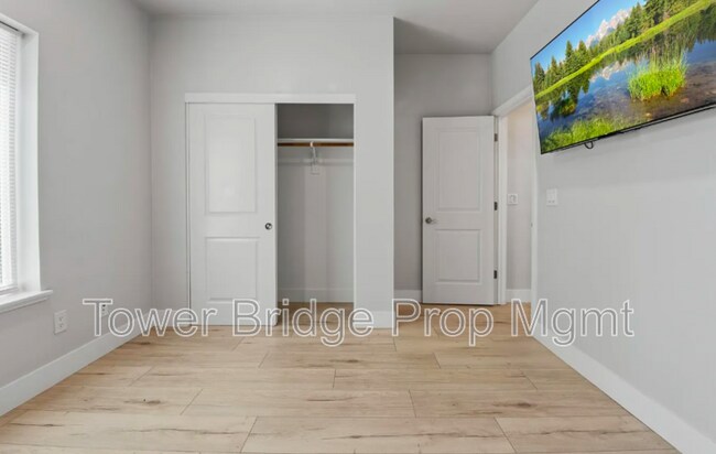 Building Photo - 208 Nimitz St
