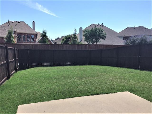 Building Photo - 3439 Mayflower Dr