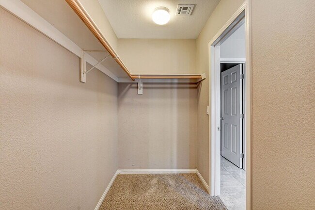 Building Photo - 1442 Brushback Ave
