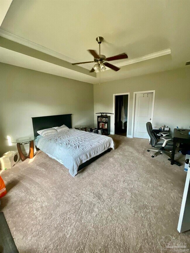 Building Photo - 4632 Dupont Cir