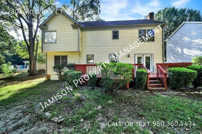 Building Photo - 2804 Rosebay Ct