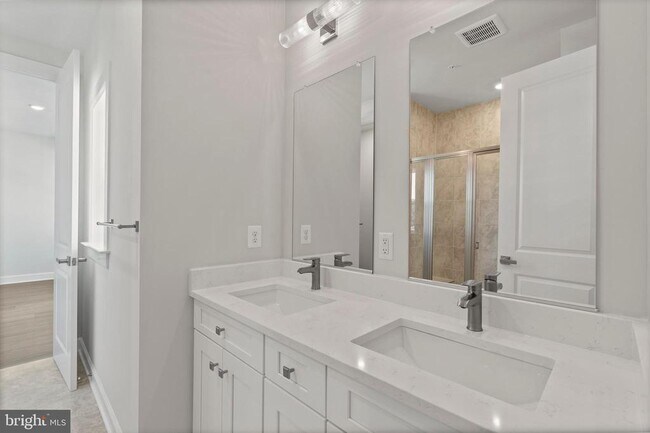 Building Photo - 1448 Lavender Clf Wy