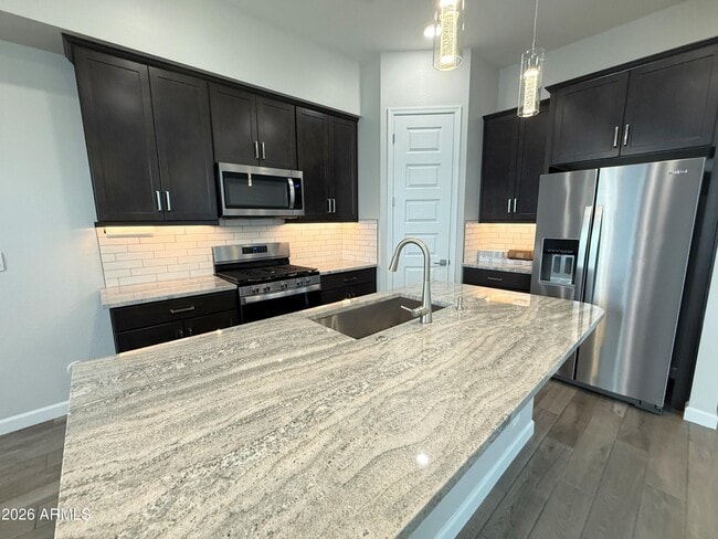 Building Photo - 17050 N 50th Pl