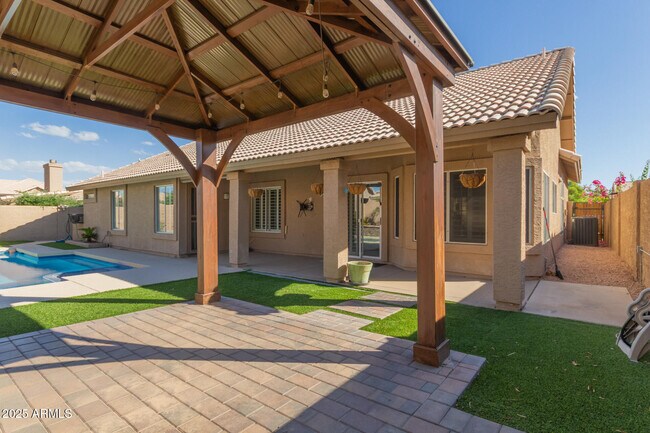 Building Photo - 4308 E Rock Wren Rd