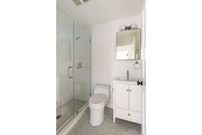 Building Photo - 3 Bed / 3 Bath at the Mohawk Residences is Now Available!
