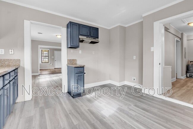 Building Photo - 580 Josephine St