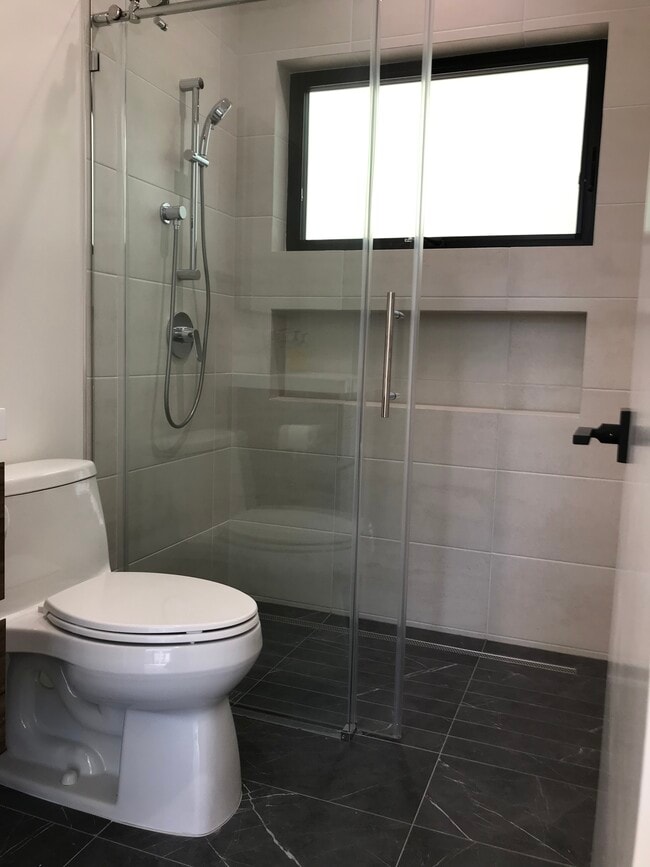 Building Photo - 55 Drake Ct