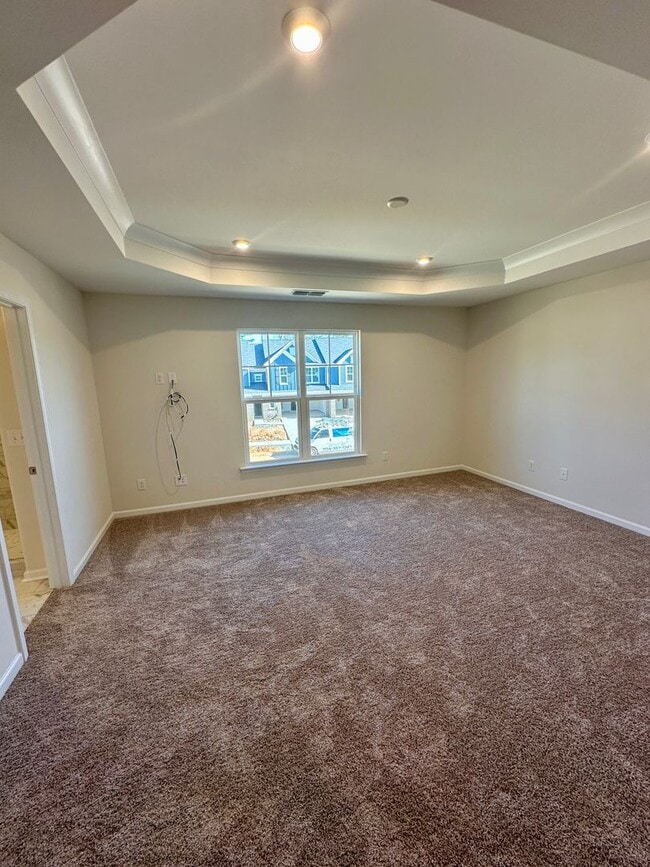 Building Photo - Beautiful 3BR/2.5BA Townhouse in Odell Corners