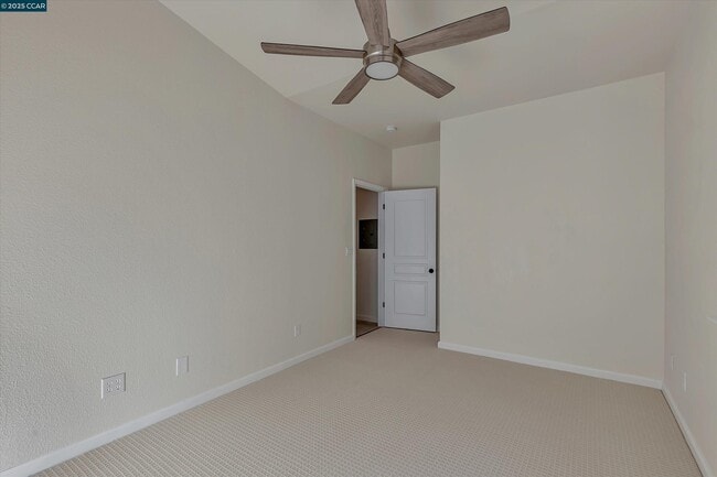 Building Photo - 4719 Golden Bear Dr