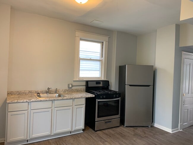 Building Photo - 953 Wells St