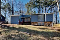 Building Photo - 2453 Lorrie Dr